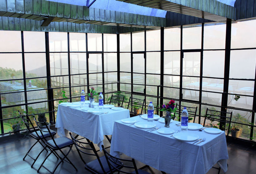 Hotel Himalayan Escape 12