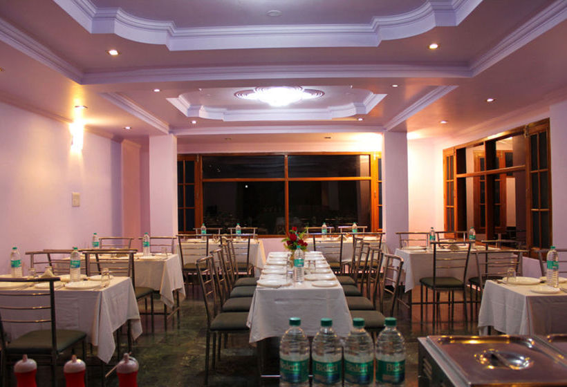 Hotel Himalayan Escape 18