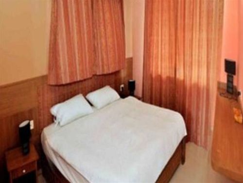 Leisure Vacations Cliff Resort 1