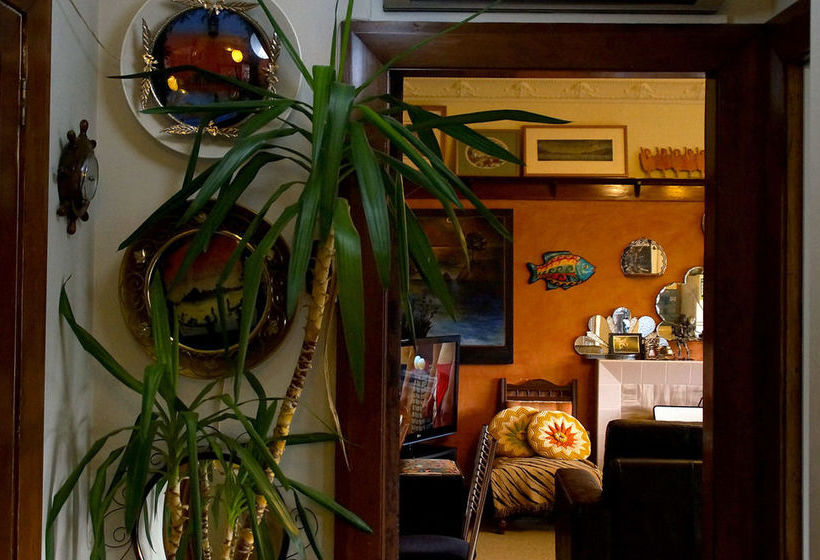 Bed & Breakfast Arden Street House 1