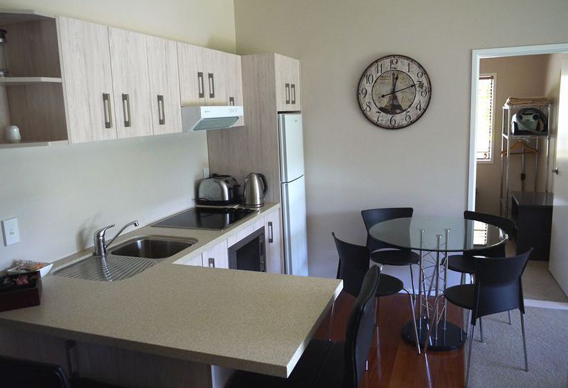 Bay Of Islands Holiday Apartments 10