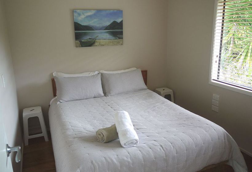 Bay Of Islands Holiday Apartments 12