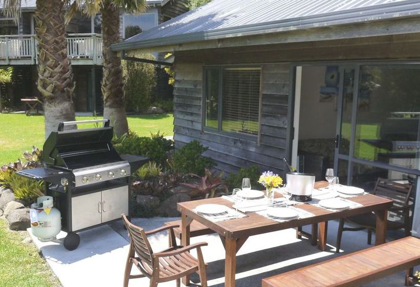 Bay Of Islands Holiday Apartments 16