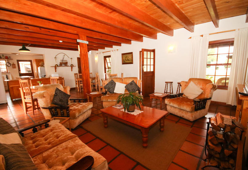 Pension The Village Lodge 5