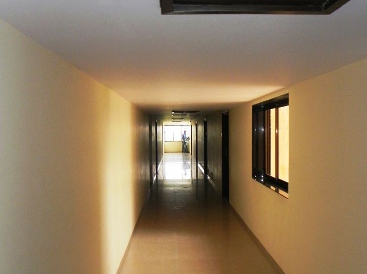 Hotel Reeva Regency 12