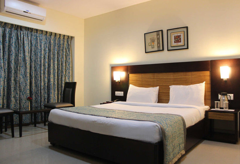 Hotel Reeva Regency 4