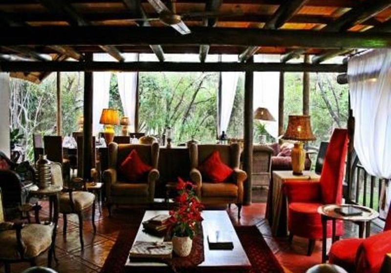 Hotel Maqueda Guest Manor