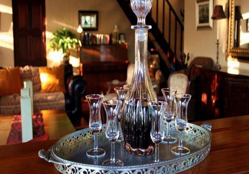 Hotel Maqueda Guest Manor 14