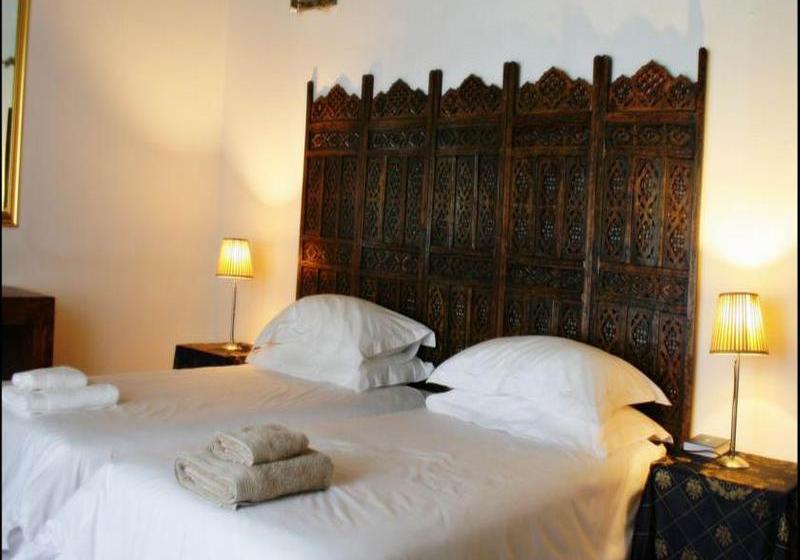 Hotel Maqueda Guest Manor 15