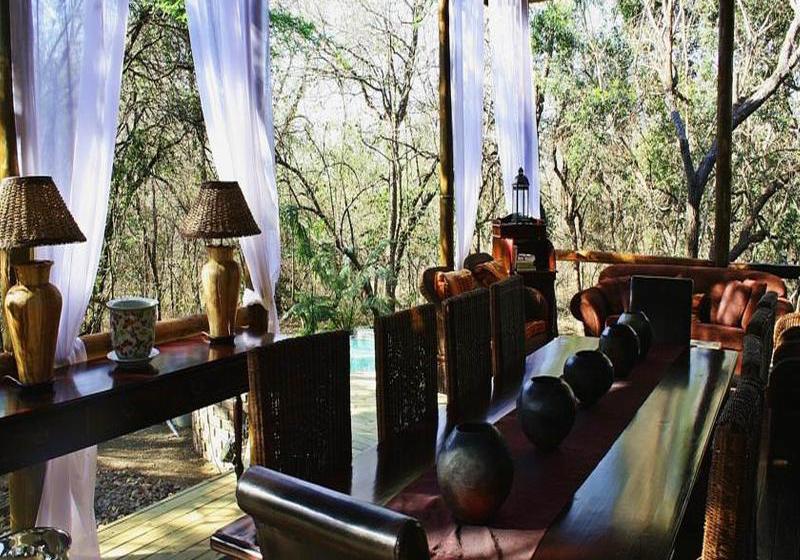 Hotel Maqueda Guest Manor 19