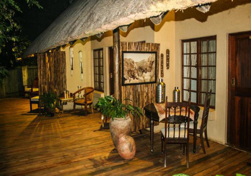 Hotel Maqueda Guest Manor 9