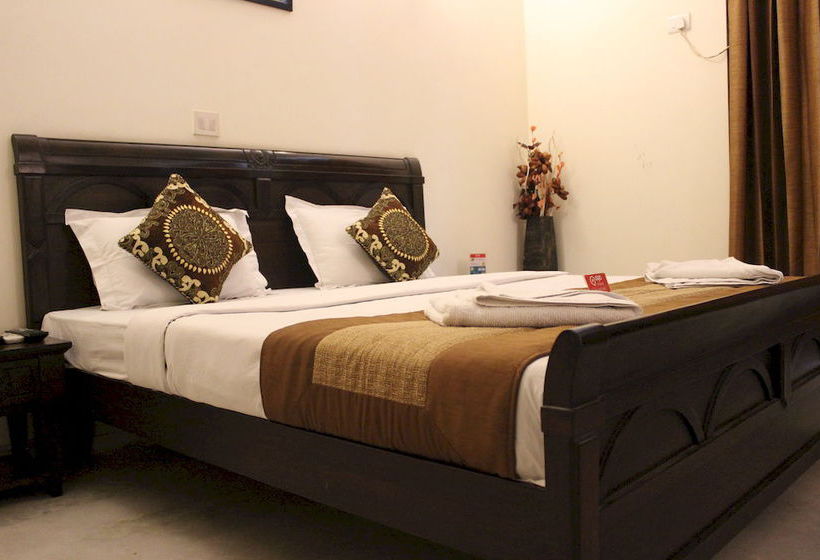 Hotel Oyo Rooms Arjun Marg 10