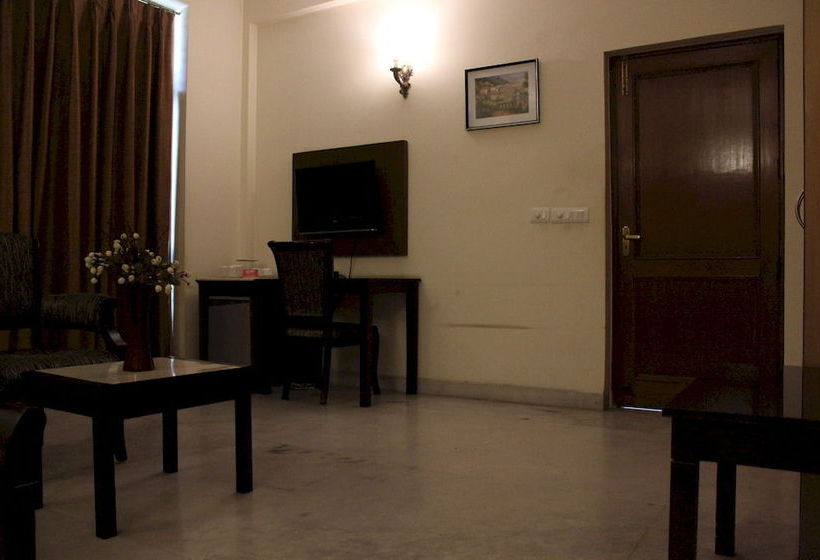 Hotel Oyo Rooms Arjun Marg 12