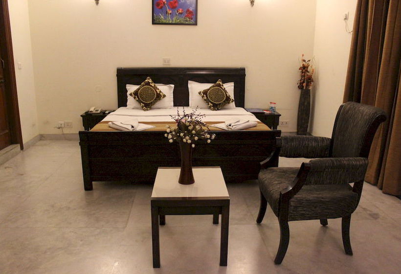 Hotel Oyo Rooms Arjun Marg 14