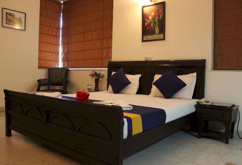 Hotel Oyo Rooms Arjun Marg 17