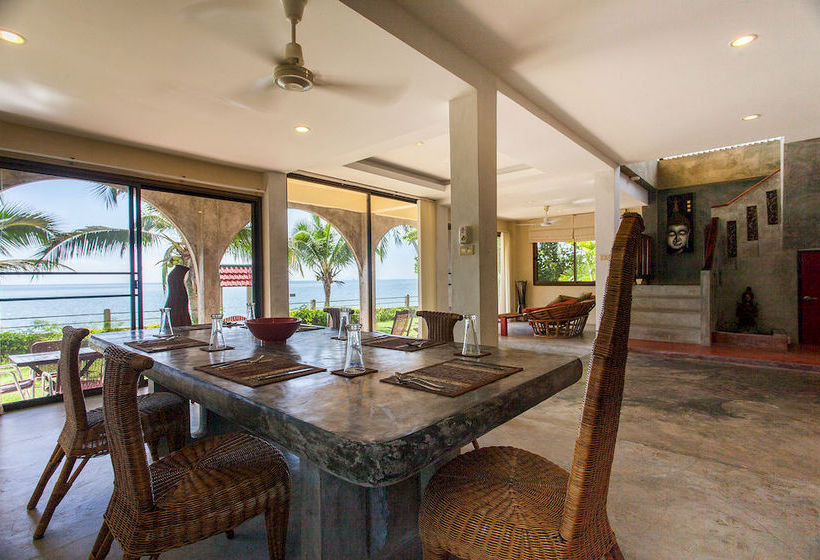 Charu Bay Beach Villa 3