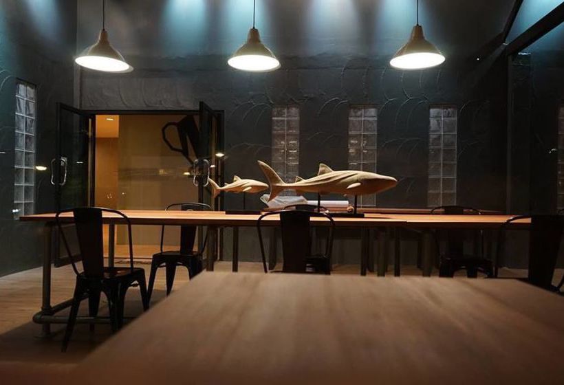 Monkey Dive Hostel Khaolak 1