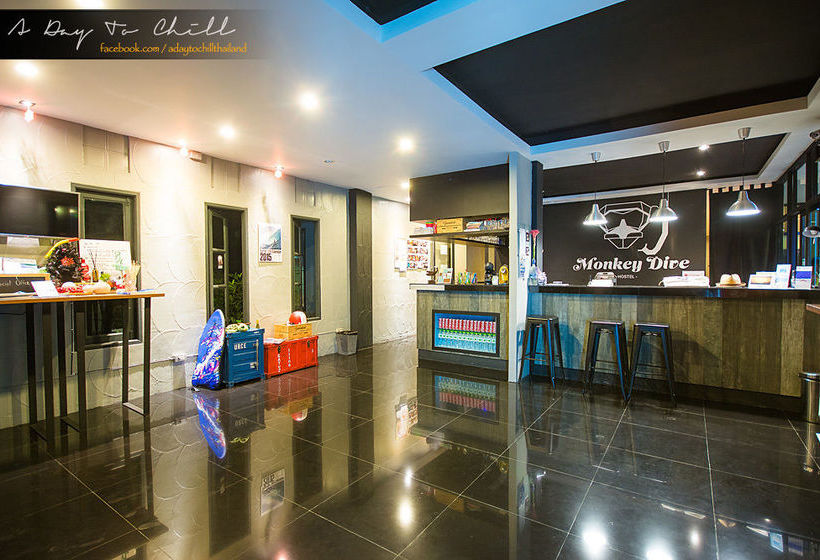 Monkey Dive Hostel Khaolak 15