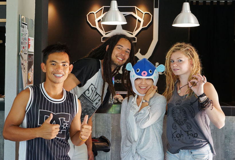 Monkey Dive Hostel Khaolak 16