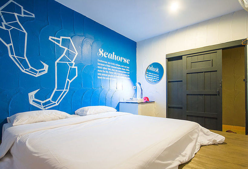 Monkey Dive Hostel Khaolak 9