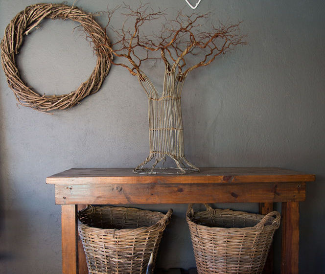 Loddey's Apartments 8