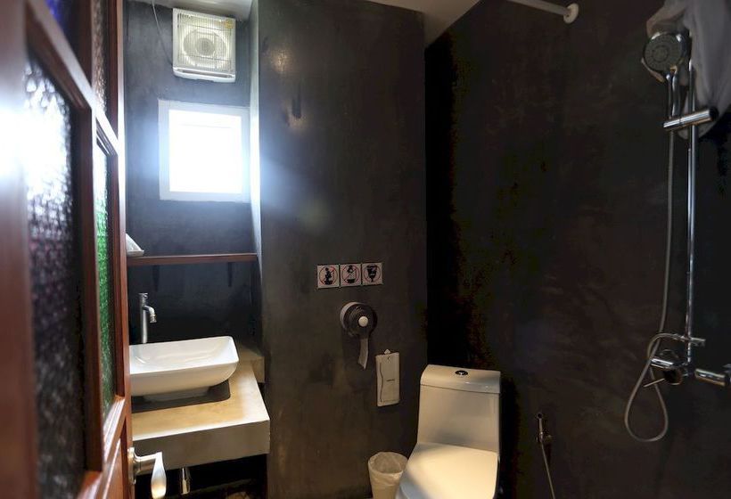 Hotel Chala Number 2 Art and Gallery 8