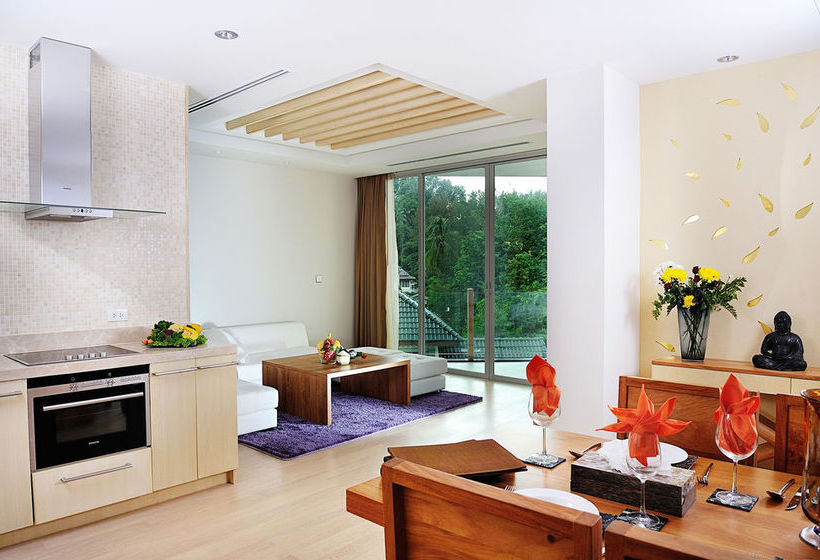 Hotel Beachfront Phuket 18