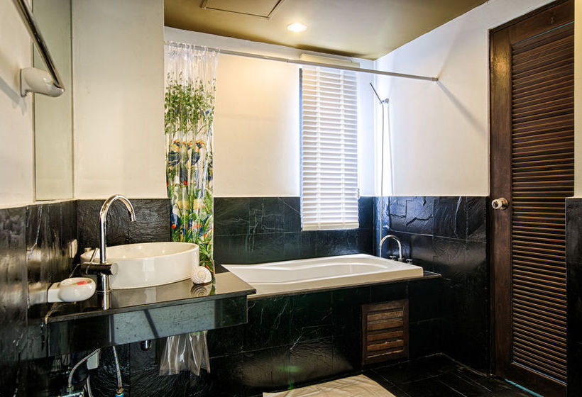 Hotel Ocean Breeze Residence Takua Pa