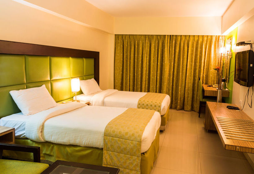 Hotel Oyo Premium Navi Mumbai Palm Beach Road 10