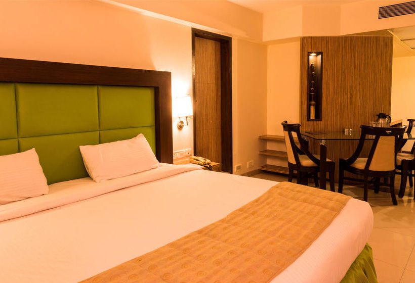 Hotel Oyo Premium Navi Mumbai Palm Beach Road 9