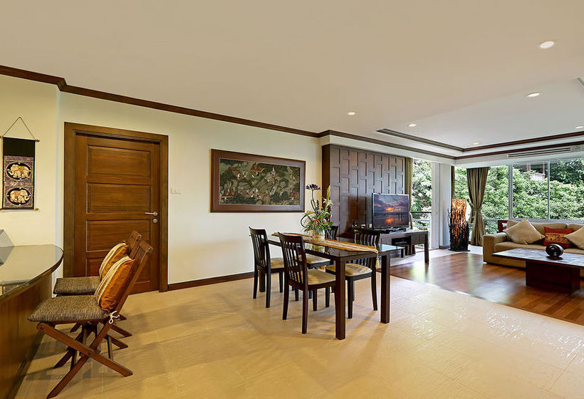 Karon View Royal Lotus 12