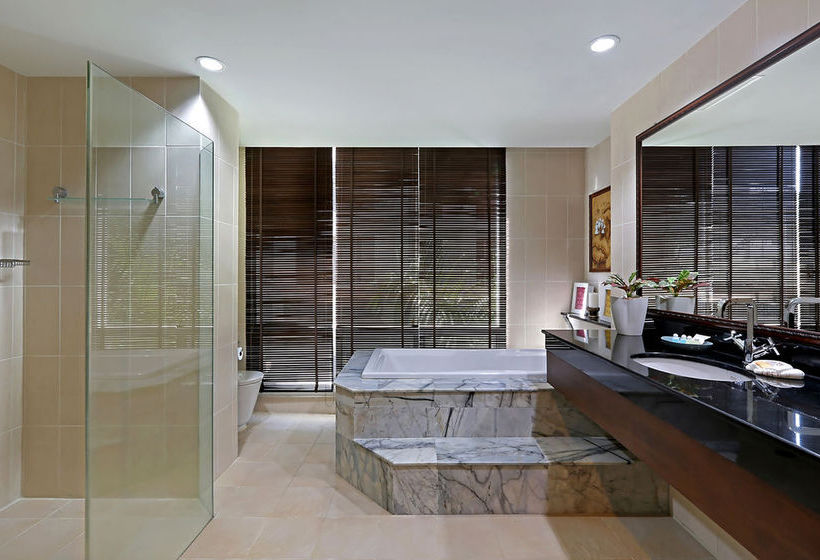 Karon View Royal Lotus 16