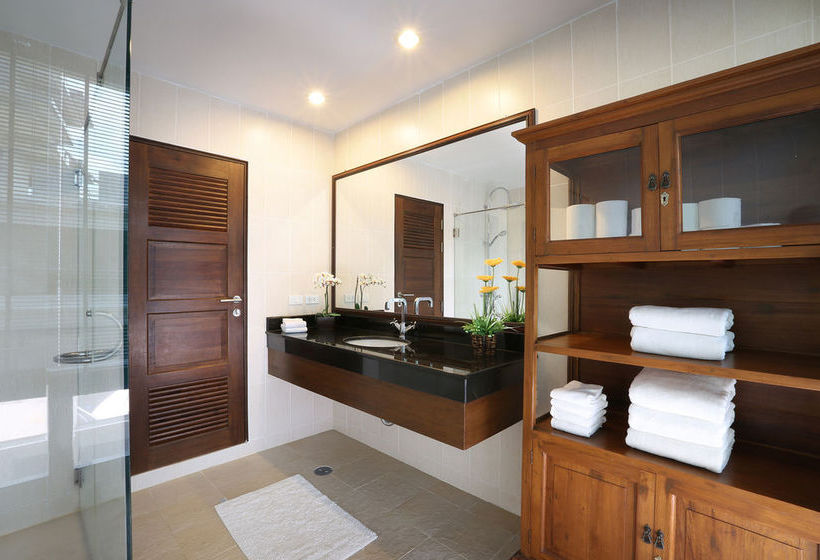 Karon View Royal Lotus 4