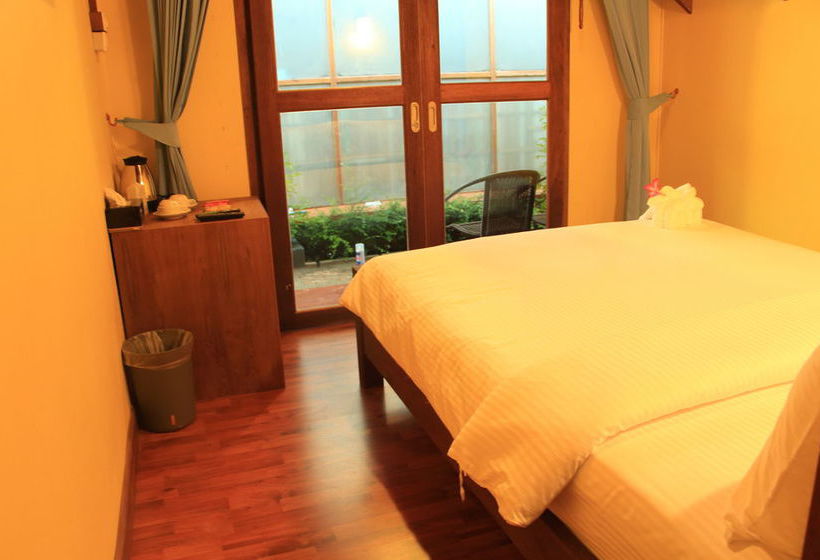 Hotel The Noi Guesthouse Koh Lipe 2