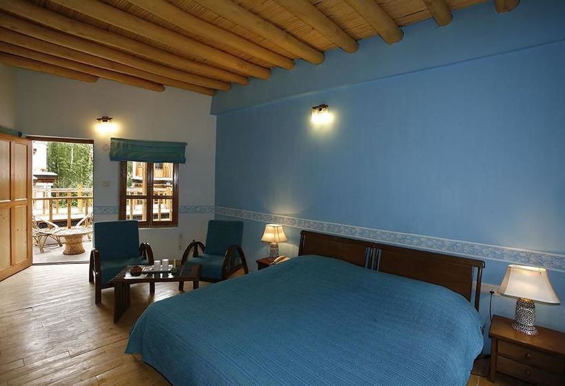 Hotel Welcomheritage Lha-ri-sa Resort 2