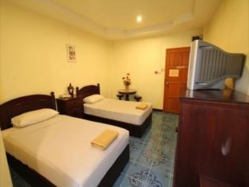 Hotel Diamond Park Inn 10