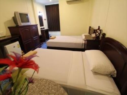 Hotel Diamond Park Inn 4