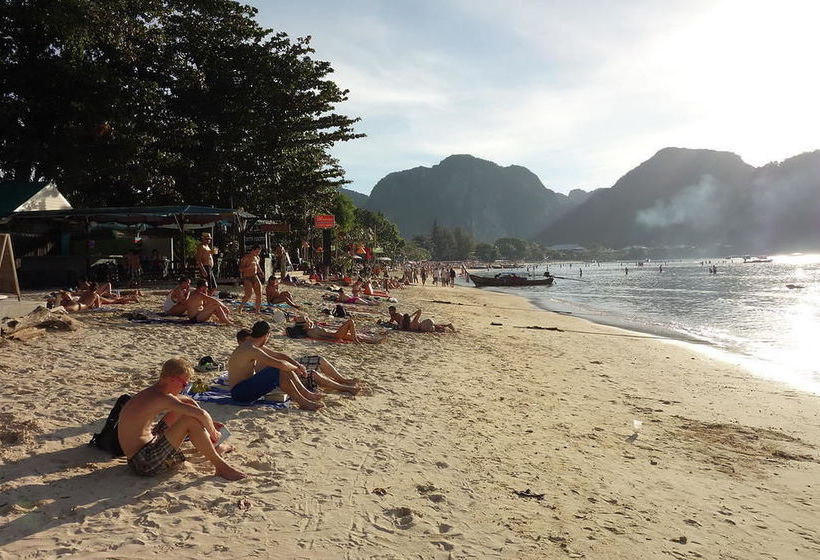 Hotel The Beacha Club 2