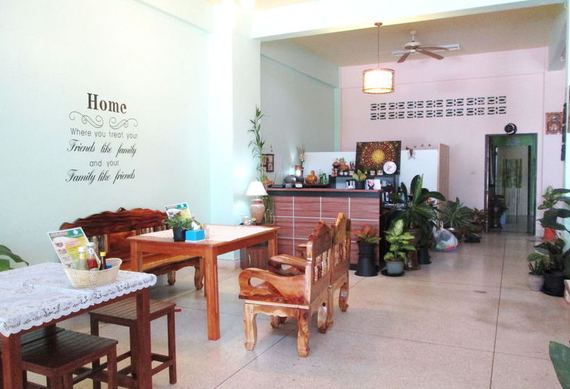 Hotel Baan Nisarine 10