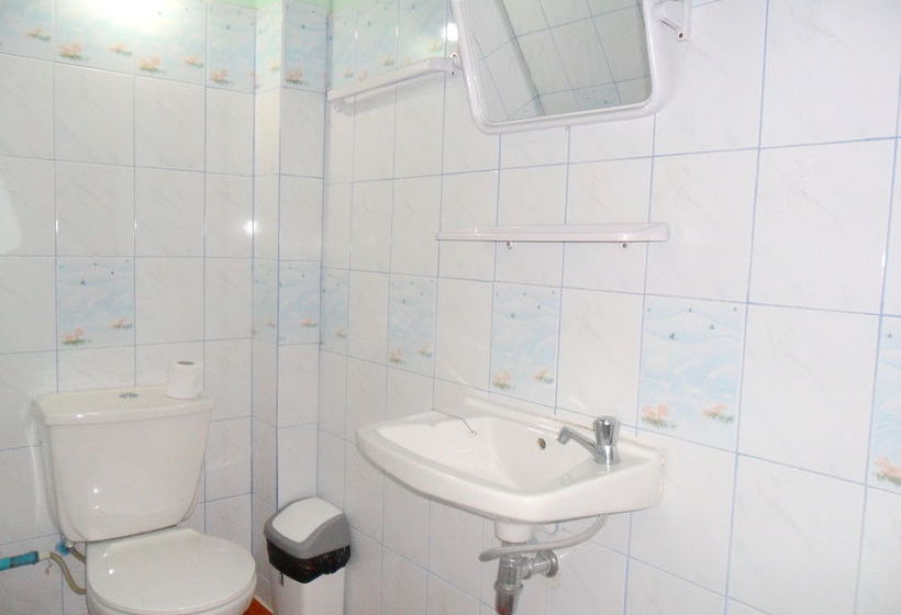 Hotel Baan Nisarine 18