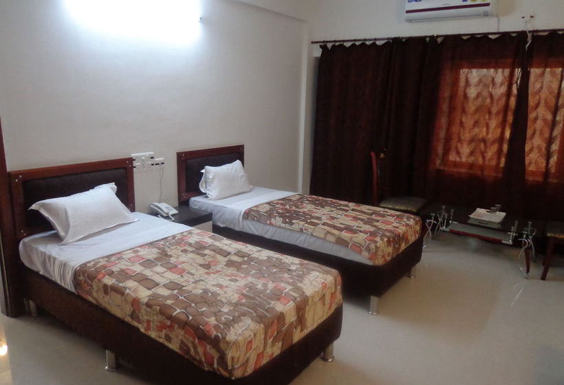 Hotel R. K. Palace 17