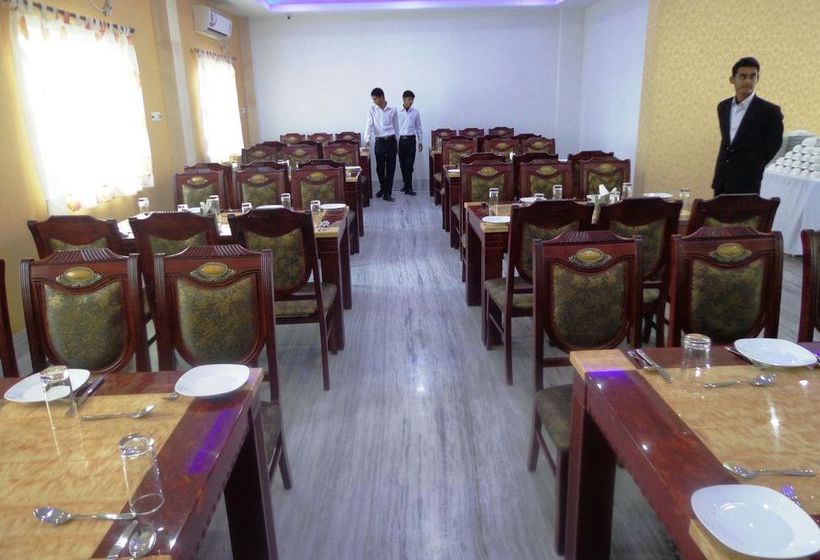 Hotel R. K. Palace 19