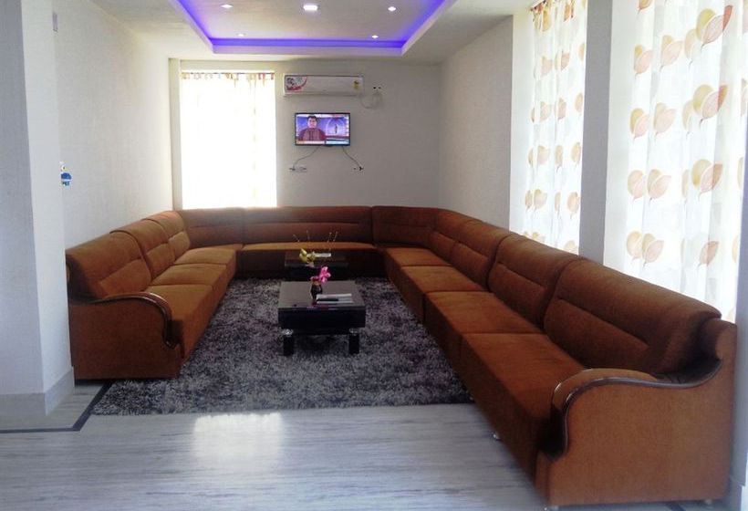 Hotel R. K. Palace 8