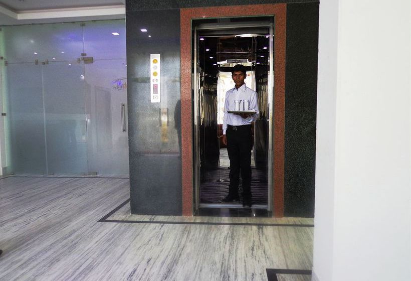 Hotel R. K. Palace 9