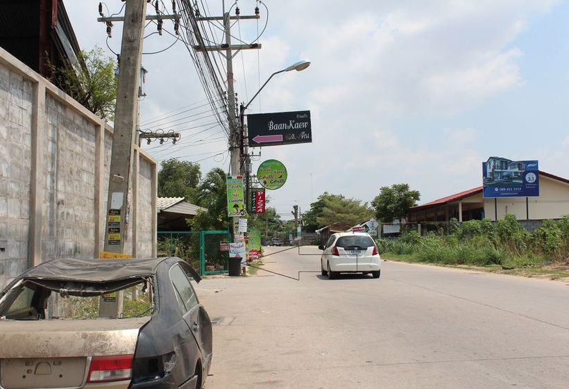 Hotel Baan Kaew Ruen Khwan 12