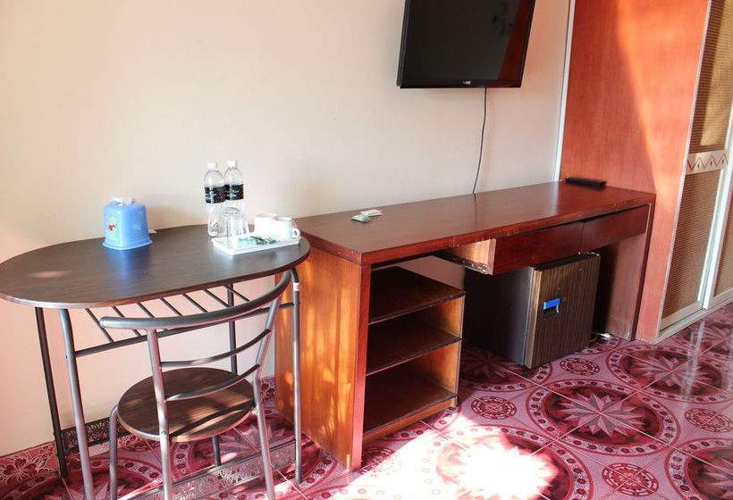 Hotel Baan Kaew Ruen Khwan 5