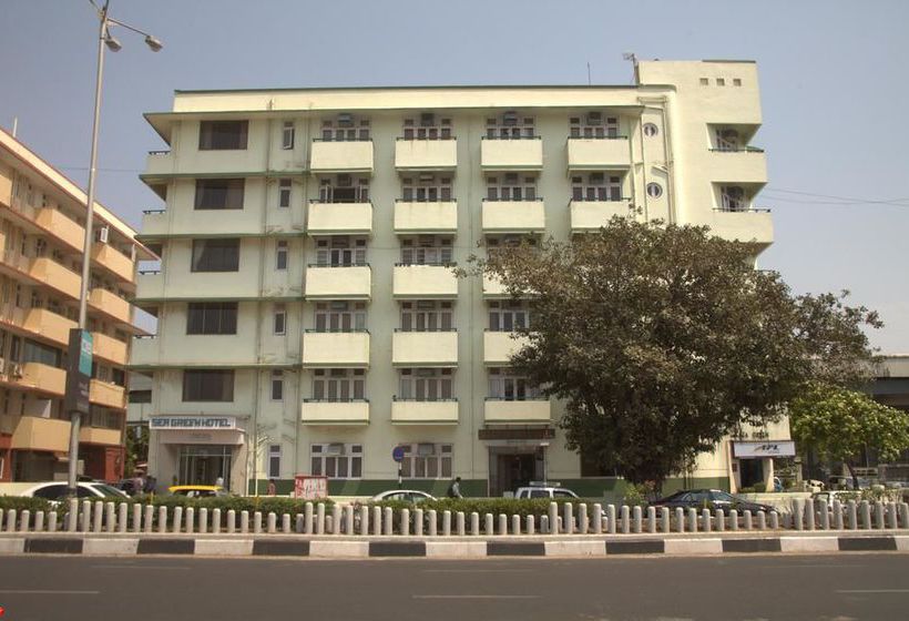 Sea Green South Hotel 6