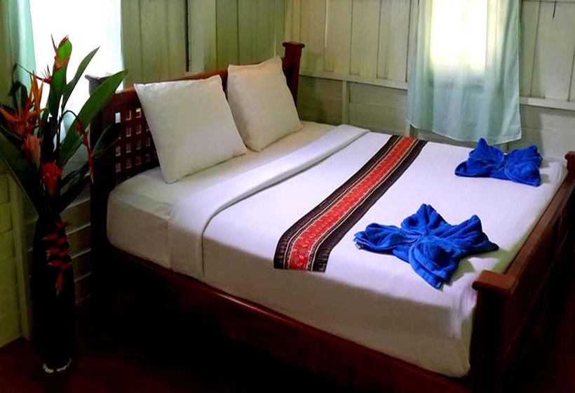 Pensão Tree Top River Huts 12