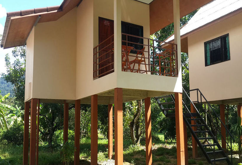 Pension Khao Sok Jungle Huts 12