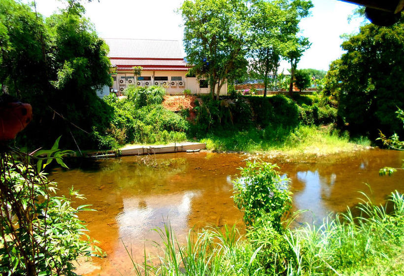Hotel Baan Rimnam Resort Khao Sok 16